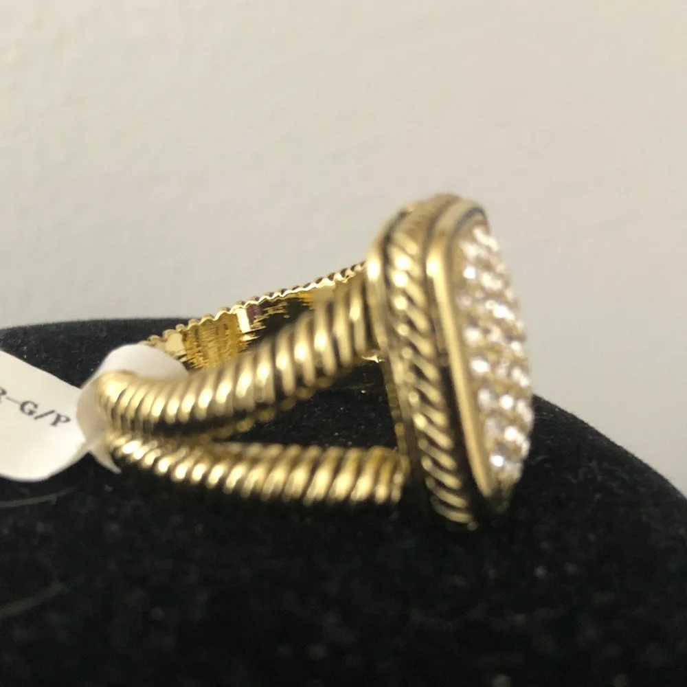 - Gold Sequence Ring - Picture 5 of 7